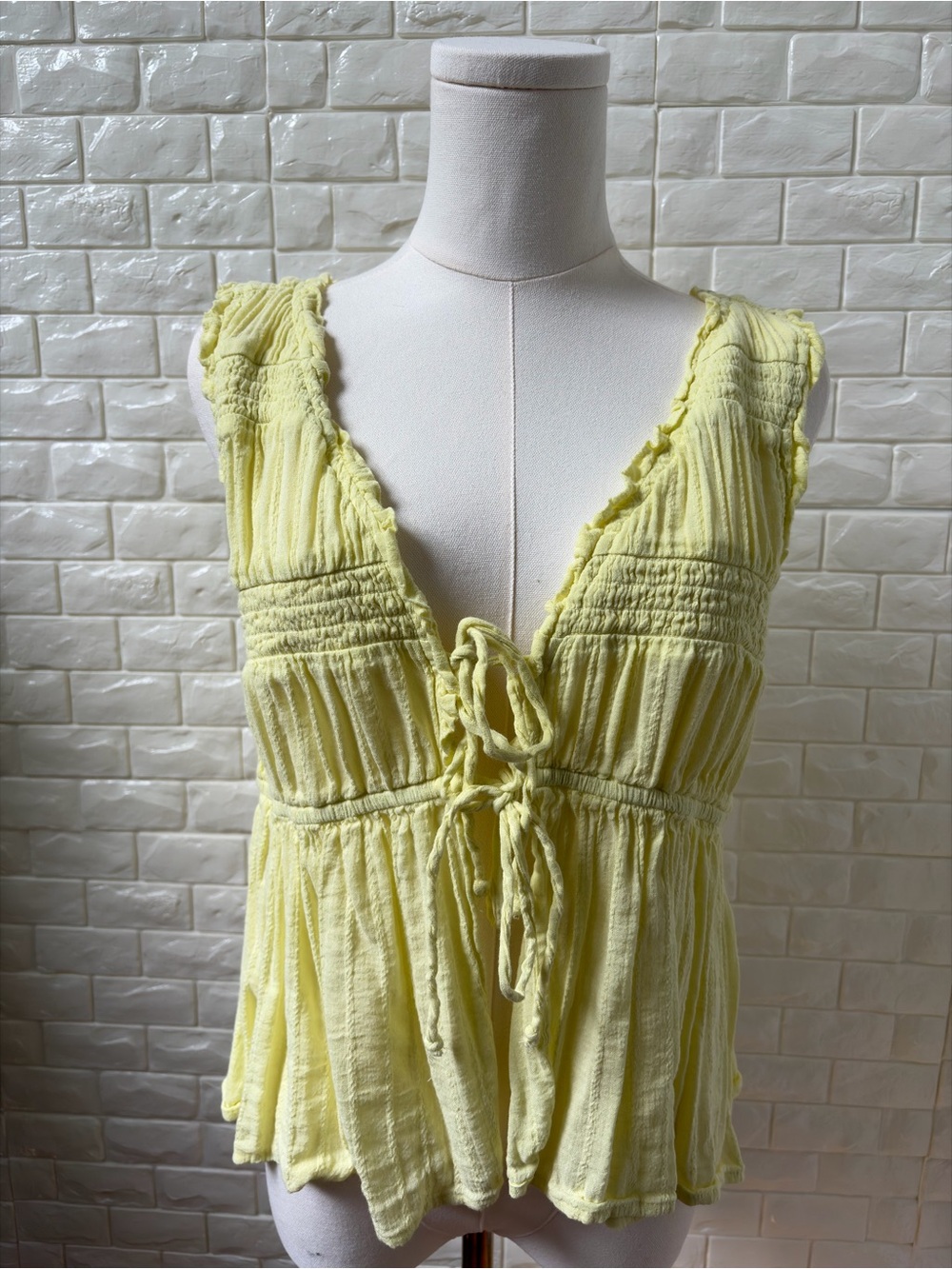 American Eagle Outfitters Girls Yellow Ruffled Waistband Bottoms